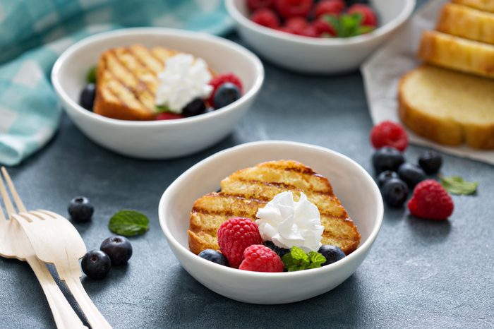 Grilled pound cake with fresh berries for an oudoor summer party