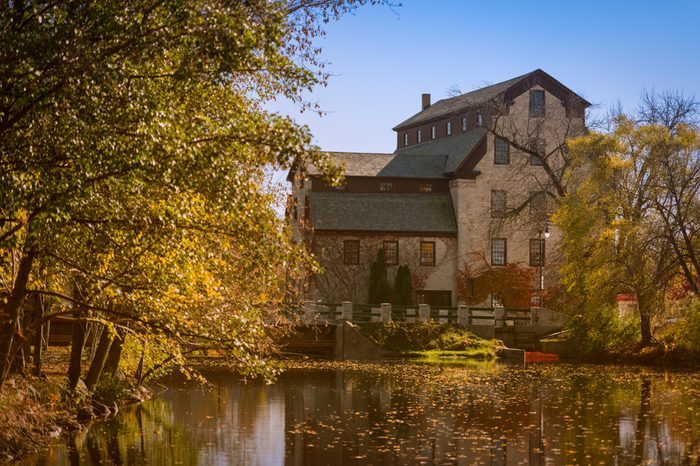 The old mill in Cedarburg Wisconsin is not a working mill any longer but still hosts a series of activities and shops.