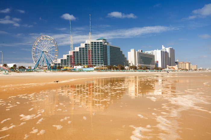 Hotels and attraction along the shore in Daytona Beach