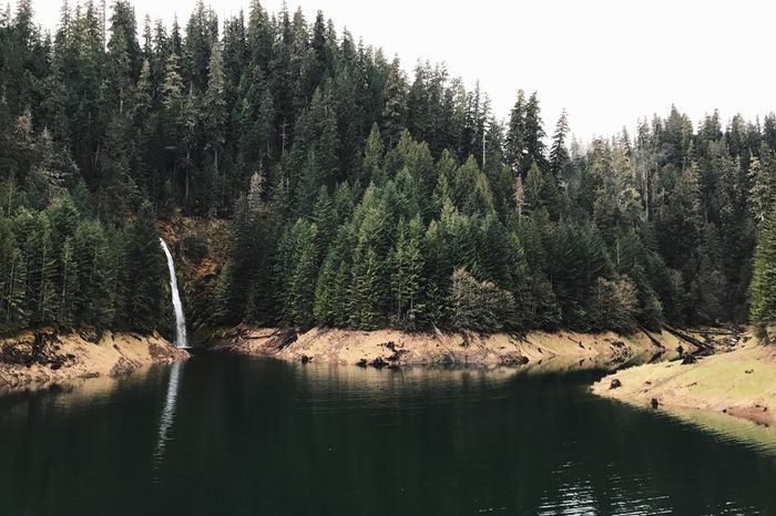 Terwilliger Hot Springs waterfall, Oregon, USA