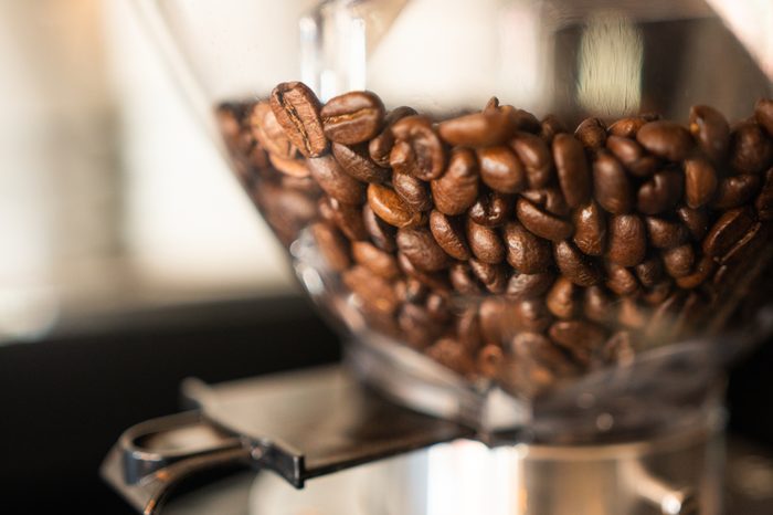 Fresh coffee bean grinder machine