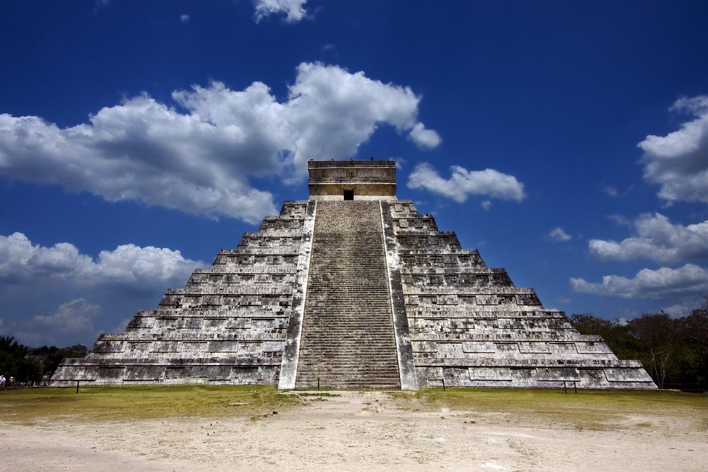 the stairs of chichen itza temple,kukulkan ,el castillo,quetzalcoatl