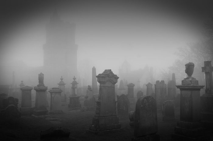 10 True Ghost Stories from the Most Haunted Places in the World