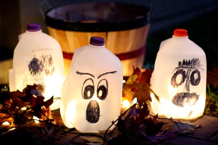 milk jug lanterns halloween craft