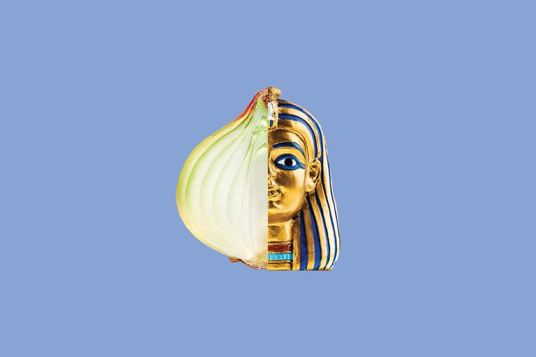 Факт: Лукът е открит в очите на египетска мумияОчите на