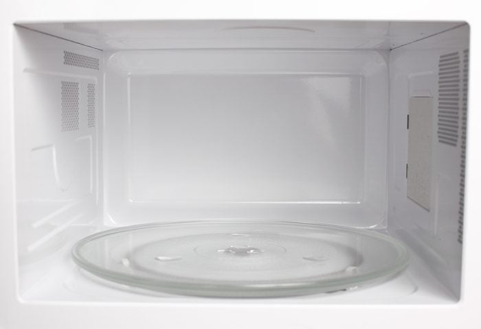 White vinegar uses microwave