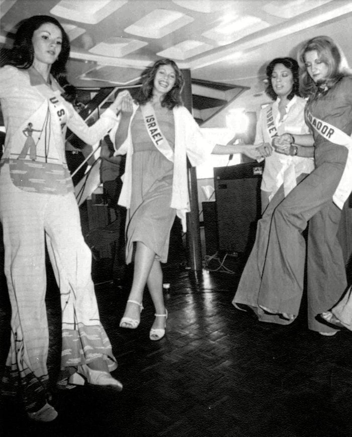 1976 Miss Israel teaching other pagaent members a dance