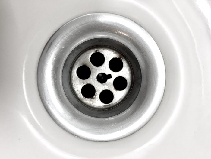 white sink plug hole