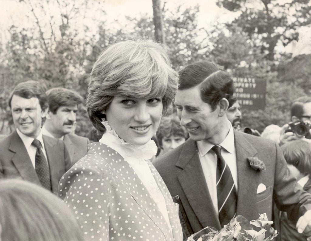 Prince Charles & Lady Diana Spencer - Together - May 1981 Prince Charles And Lady Diana Visit Tetbury Today Prince Charles And Lady Diana Spencer Walking Through The Streets Of Tetbury From The Village Church To The Hospital....royalty Princess Diana