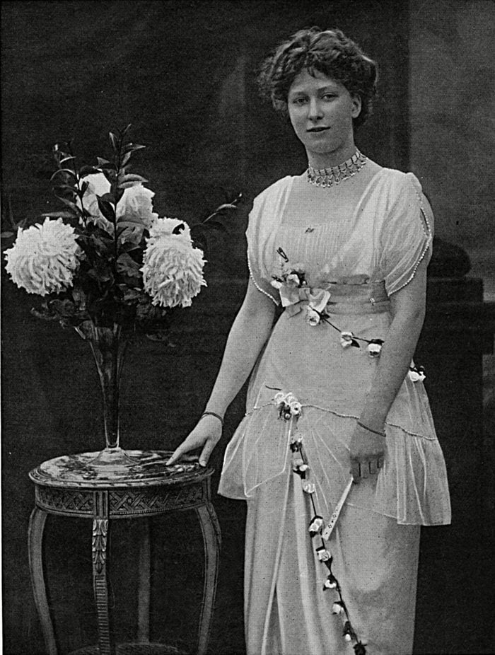 Tatler Cover Princess Mary's Christmas Tin, Ww1, 1914