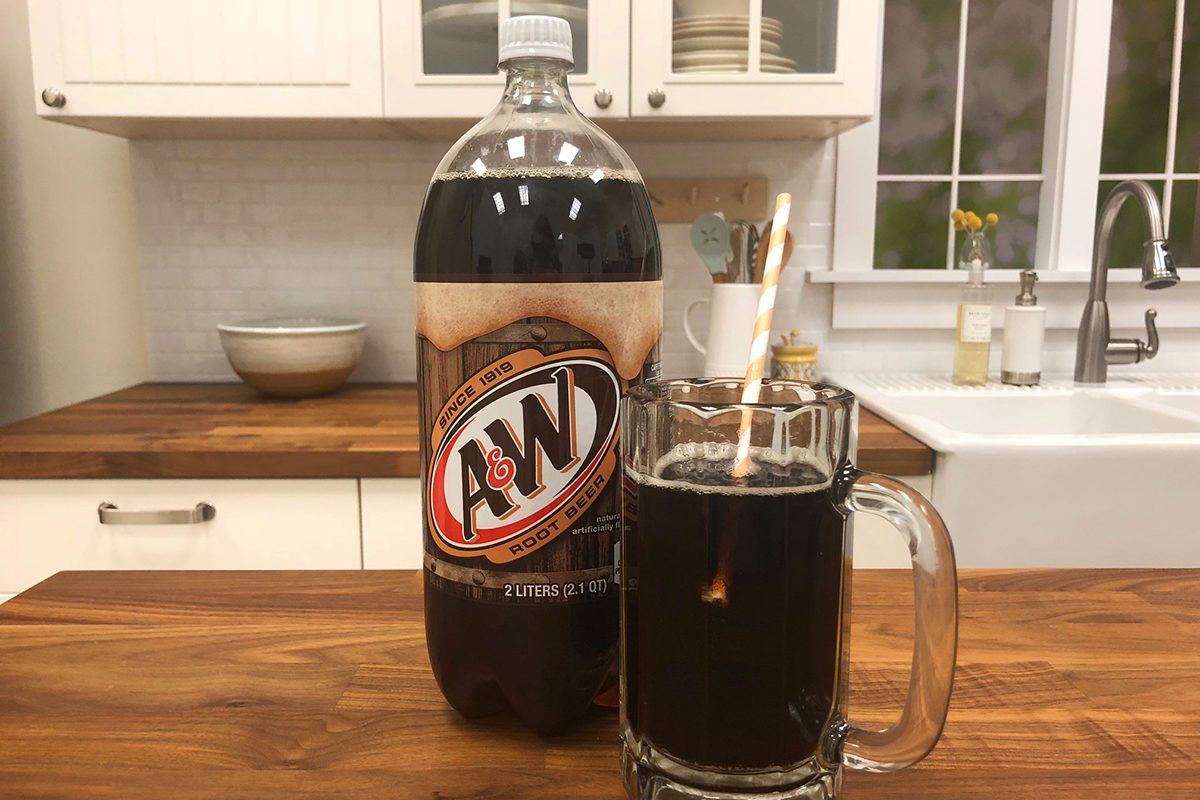 Mug Root Beer - 2 l (2.1 qt)