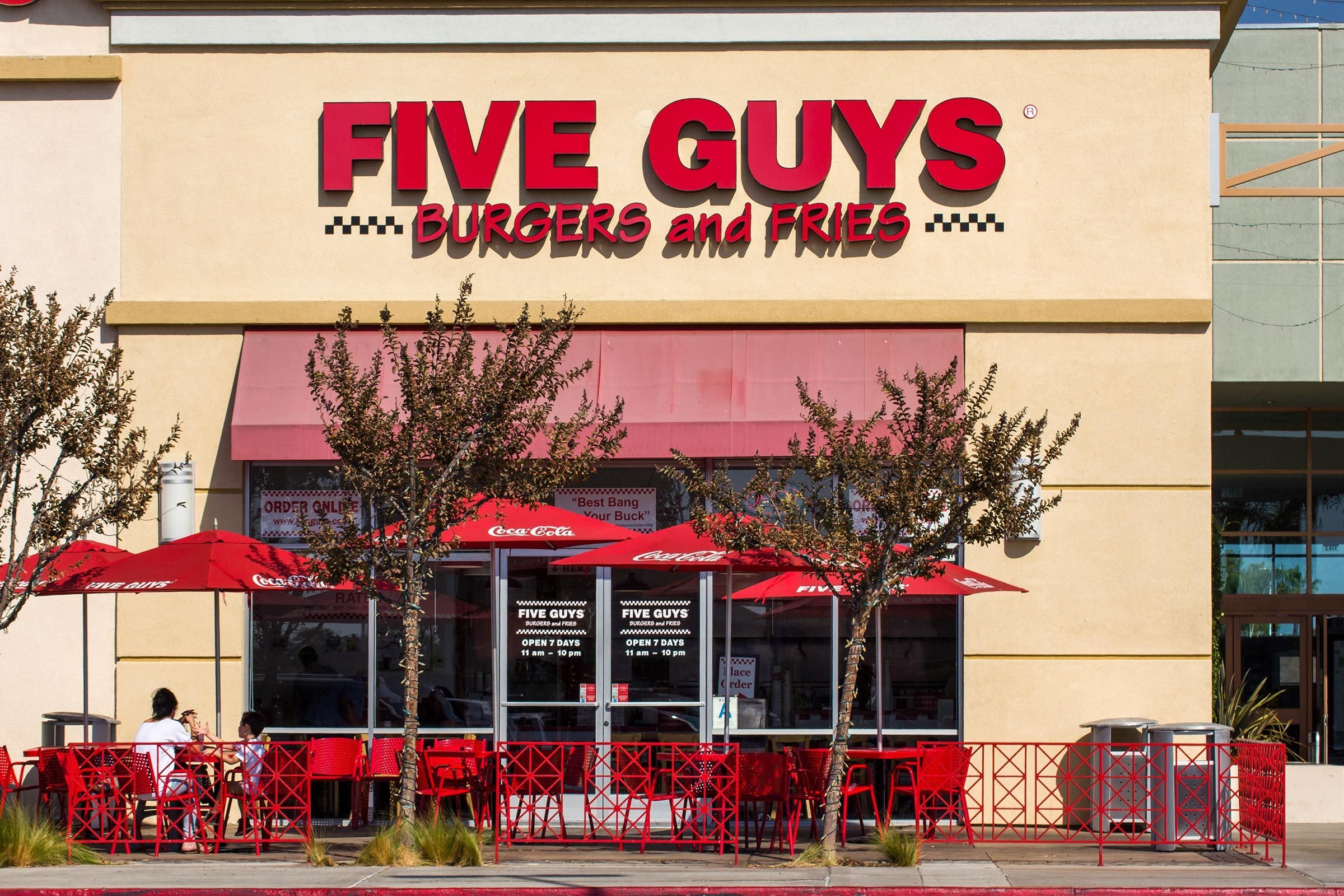 The Ingredient That Makes Five Guys Fries So Delicious | Reader's Digest
