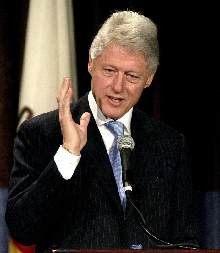 Usa Former President Clinton - Mar 2005