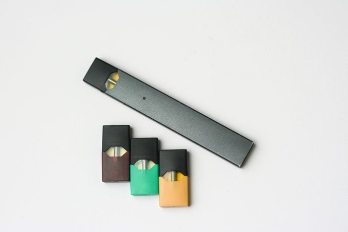 Juul with flavor packs