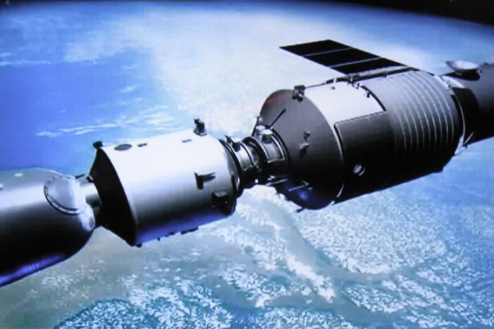 China to attempt first space docking - 26 Oct 2011