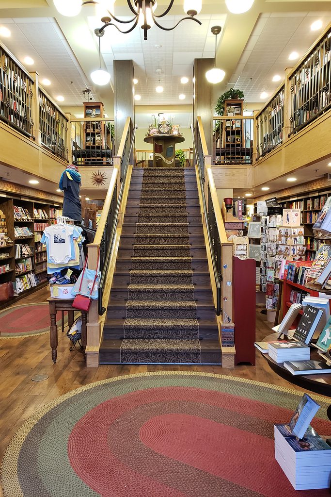 mitzi's bookstore south dakota