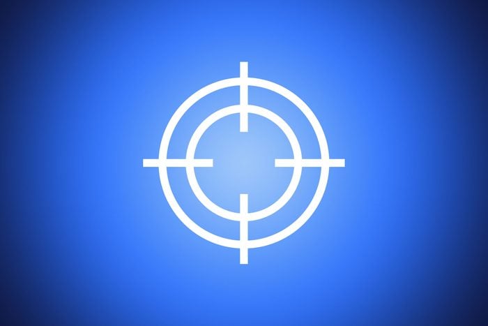 crosshairs icon on blue background