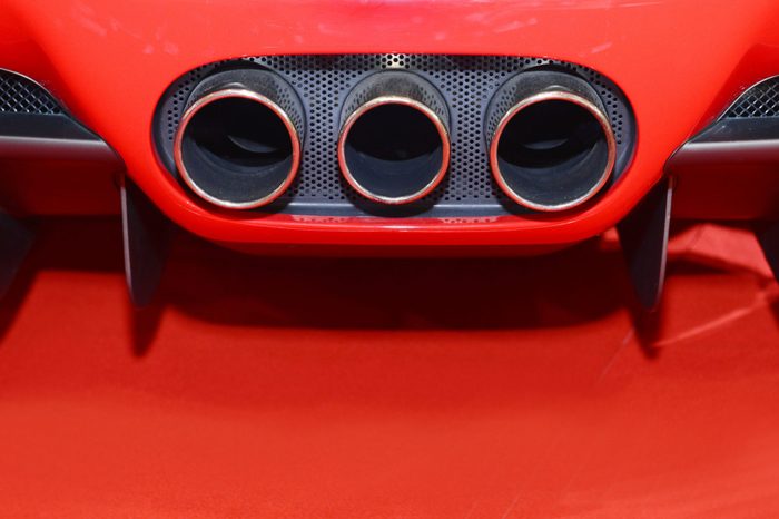 Exhaust pipes super car
