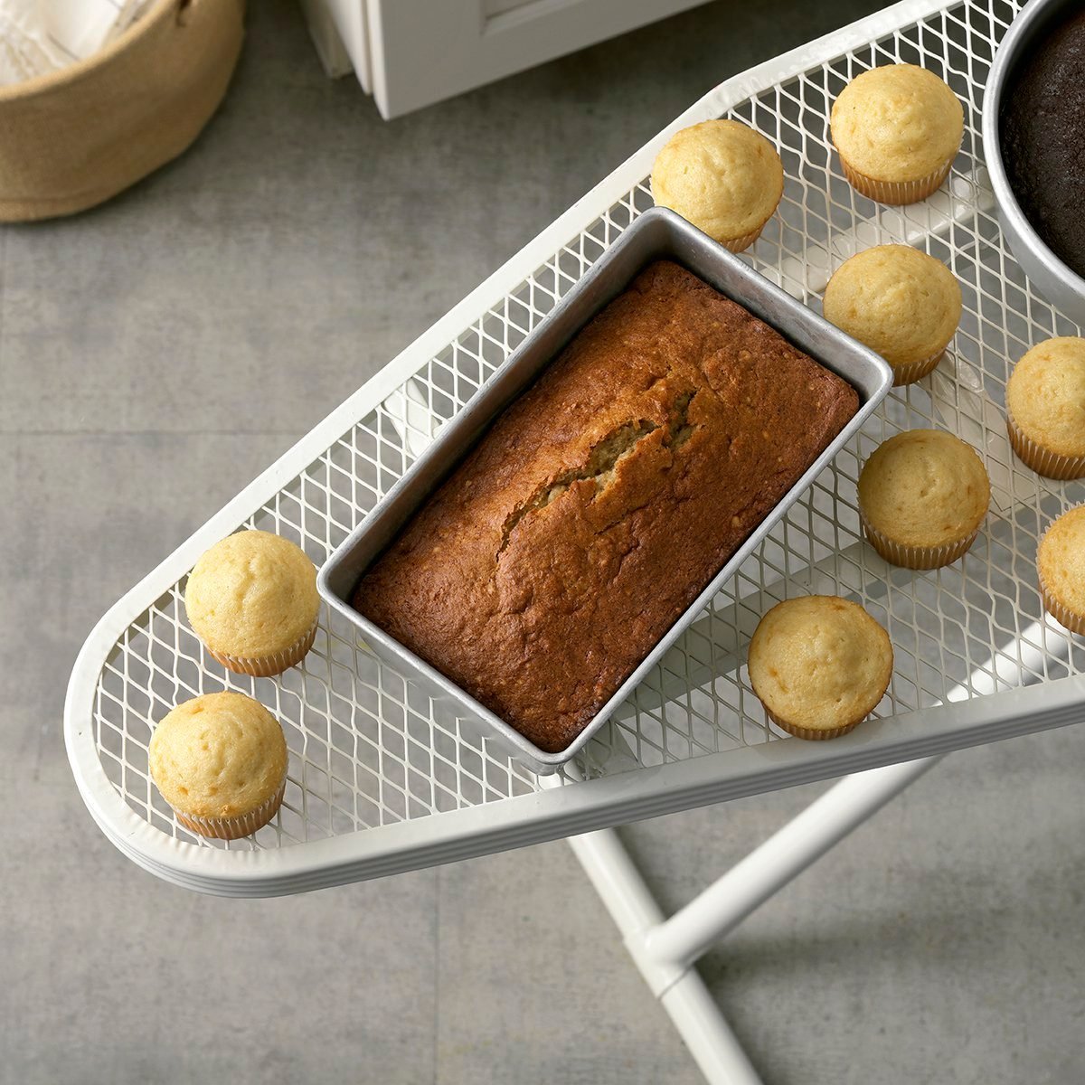 CAKE ON THE BRAIN: LE CREUSET COOK N BAKE SILICONE MUFFIN CUPS