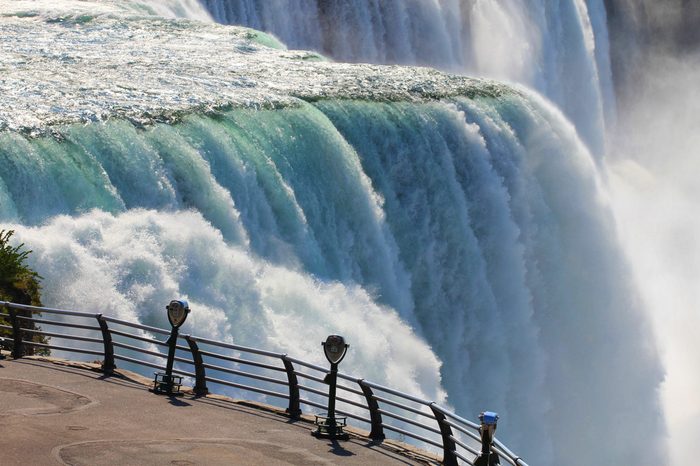Niagara falls binoculars
