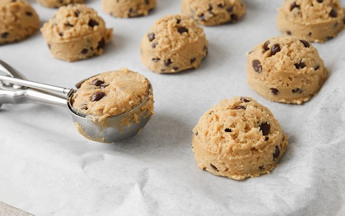 chocolate chip coconut cookies dough