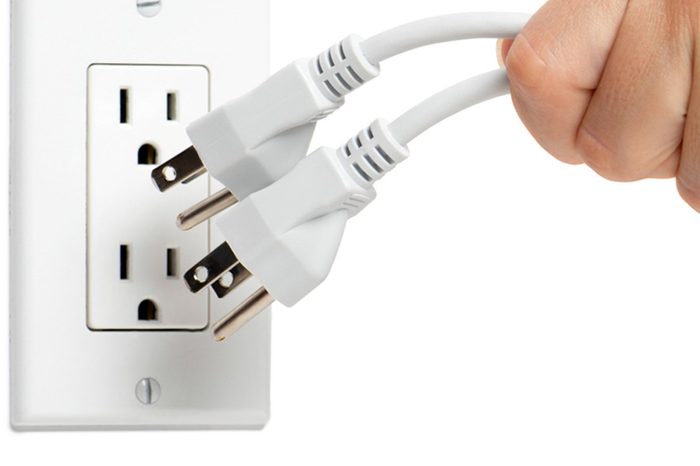 dfh1_shutterstock_494465848 plug in outlet extension cords