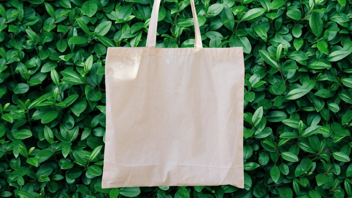 Cons of Reusable Bags More People Need to Think About | Reader's Digest