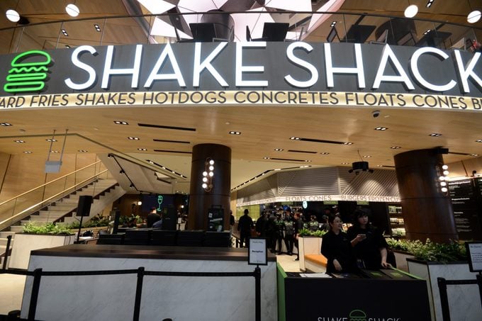 shake shack airport