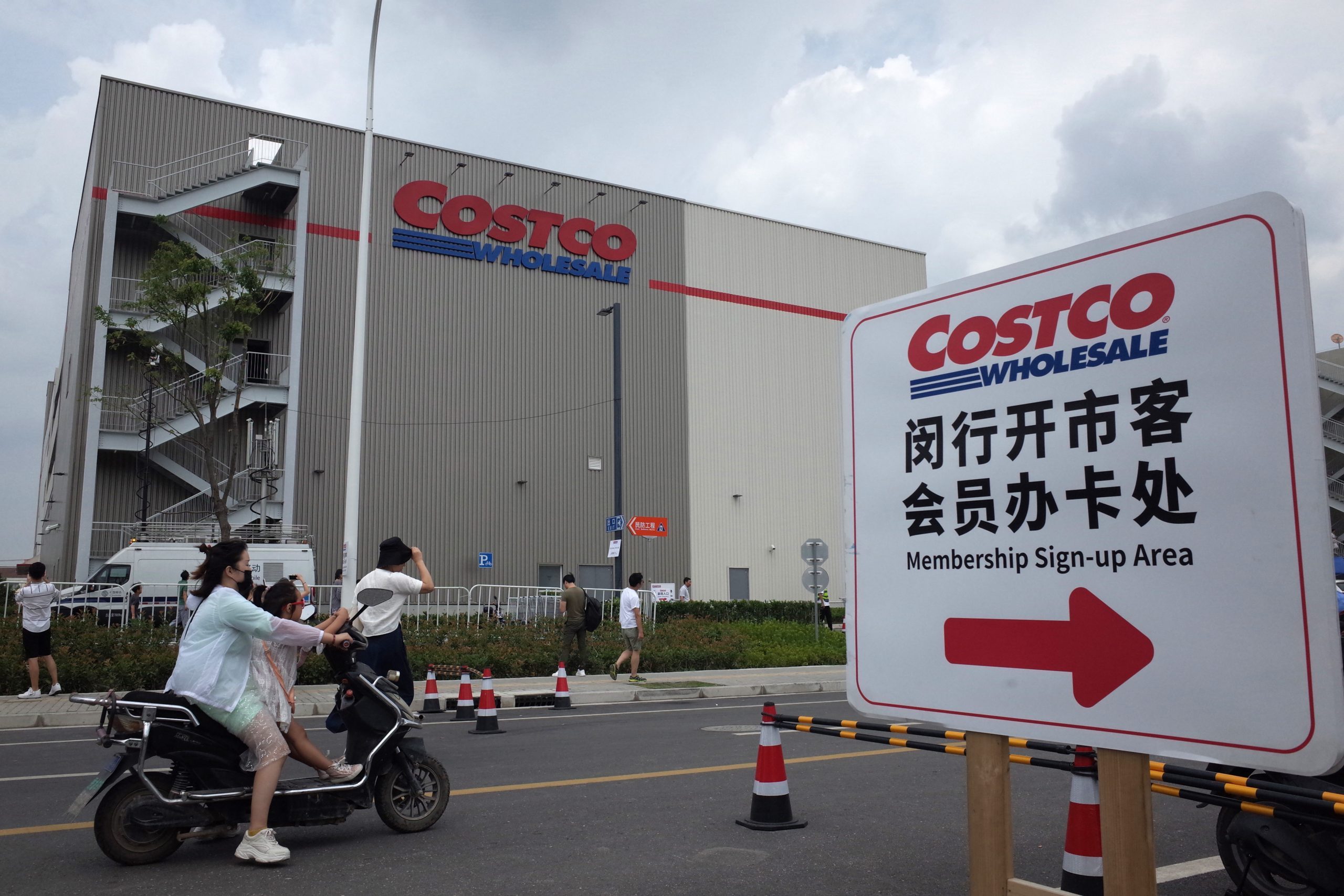 What People Are Buying at China's First Costco