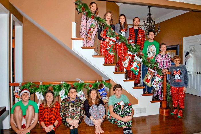 25 of the Funniest Family Christmas Photos | Reader's Digest