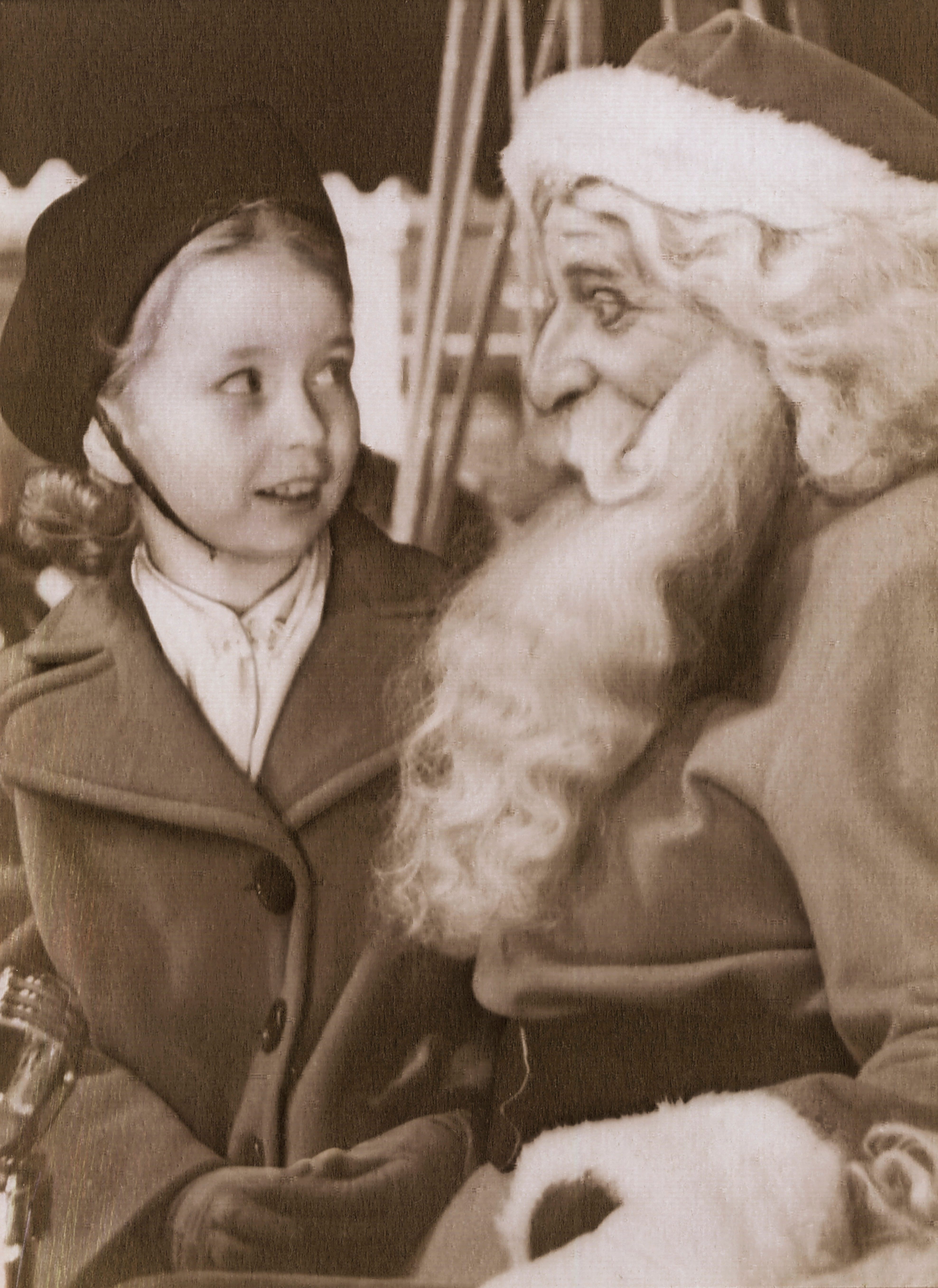 Adorable Vintage Photos of Kids Meeting Santa