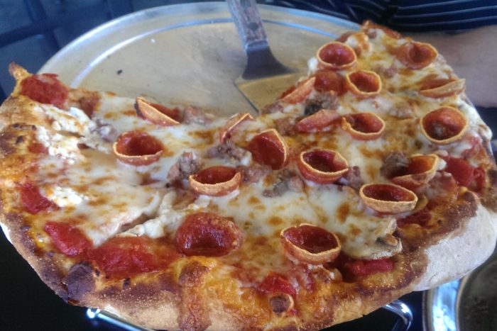 Michigan: Licari's Sicilian Pizza Kitchen