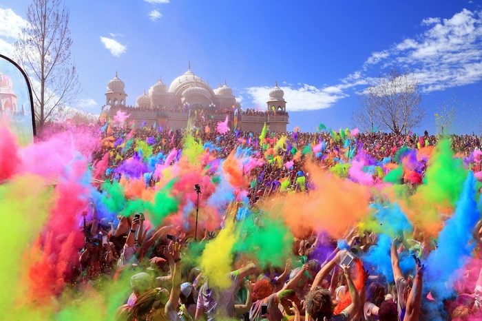 Spanish Fork, Utah, USA. 3/28/15. Throwing color at the Krishna color festival