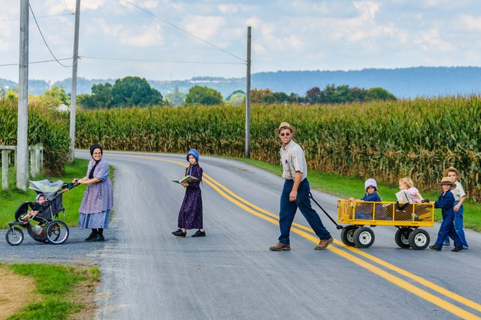 AMISH PENNSYLVANIA, USA - SEPTEMBER 16, 2017: Family with many children in Amish Country in Pennsylvania, USA