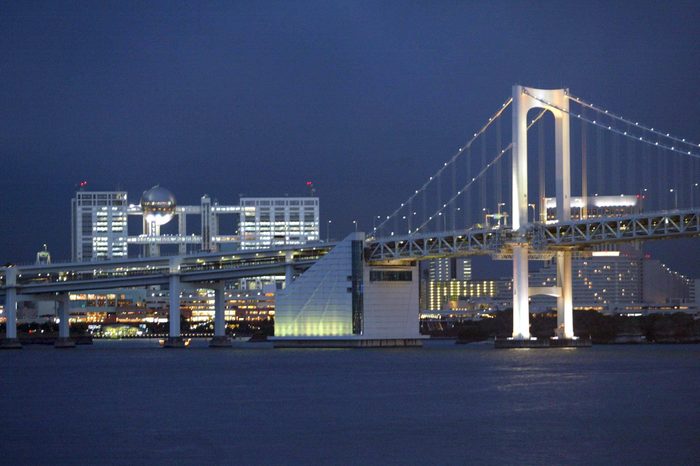 PORT OF TOKYO AND AKASHI KAIKYO SUSPENSION BRIDGE