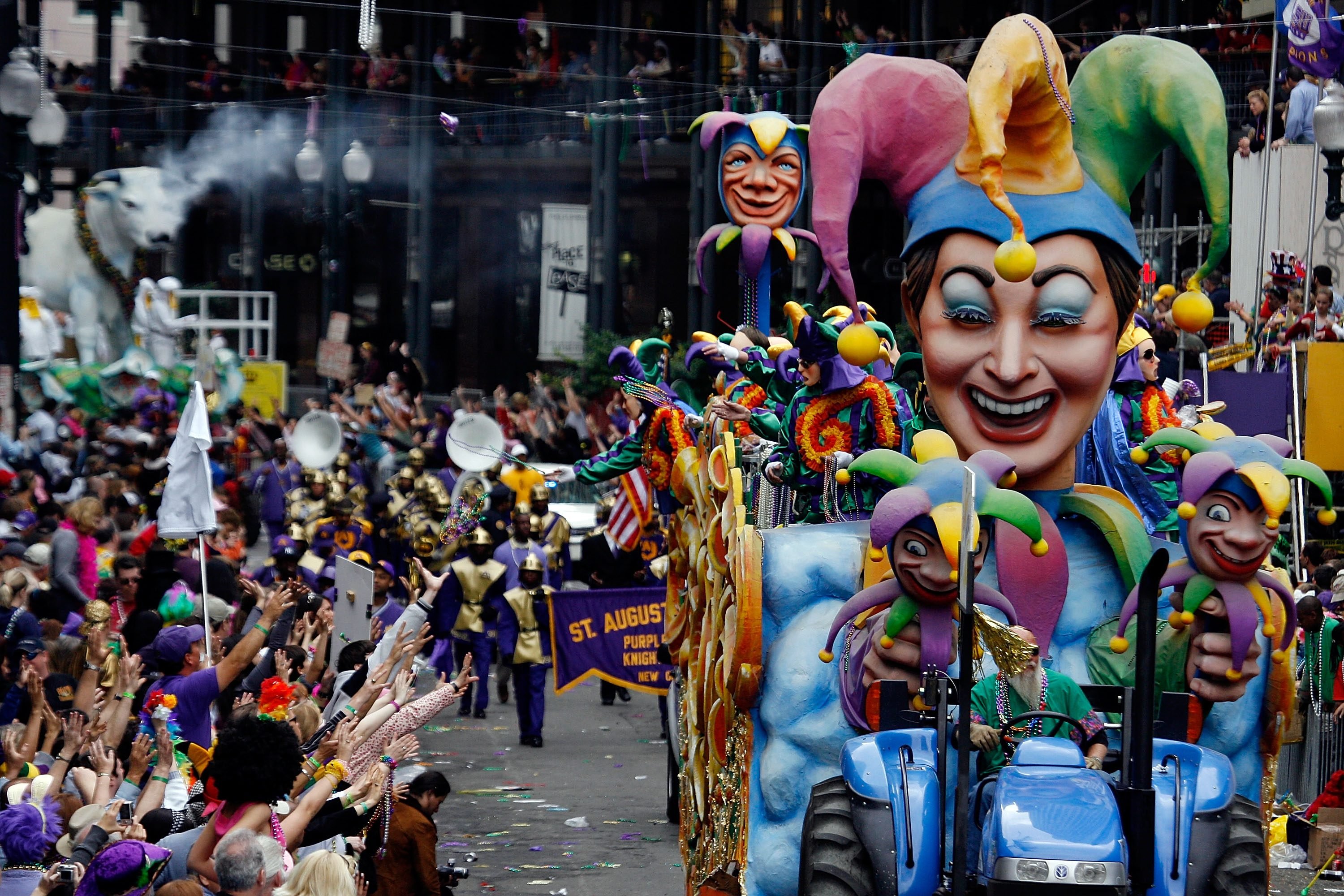 Why Do Mardi Gras Float Riders Have to Wear Masks ...