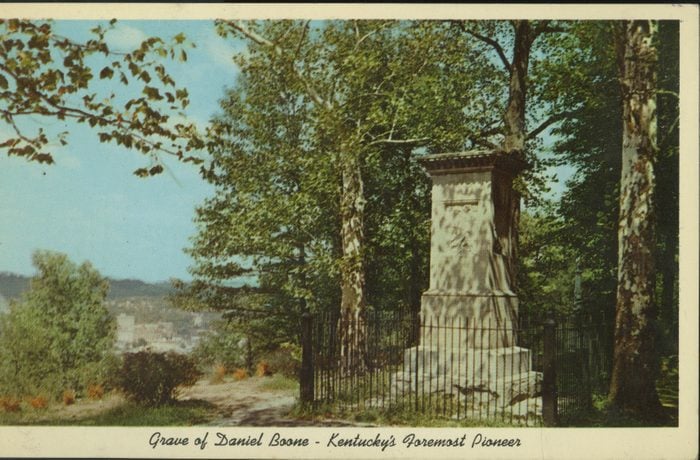 grave of daniel boone kentucky vintage post card