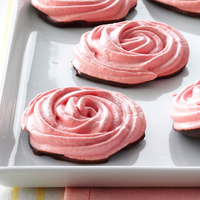 Chocolate-Dipped Strawberry Meringue Roses