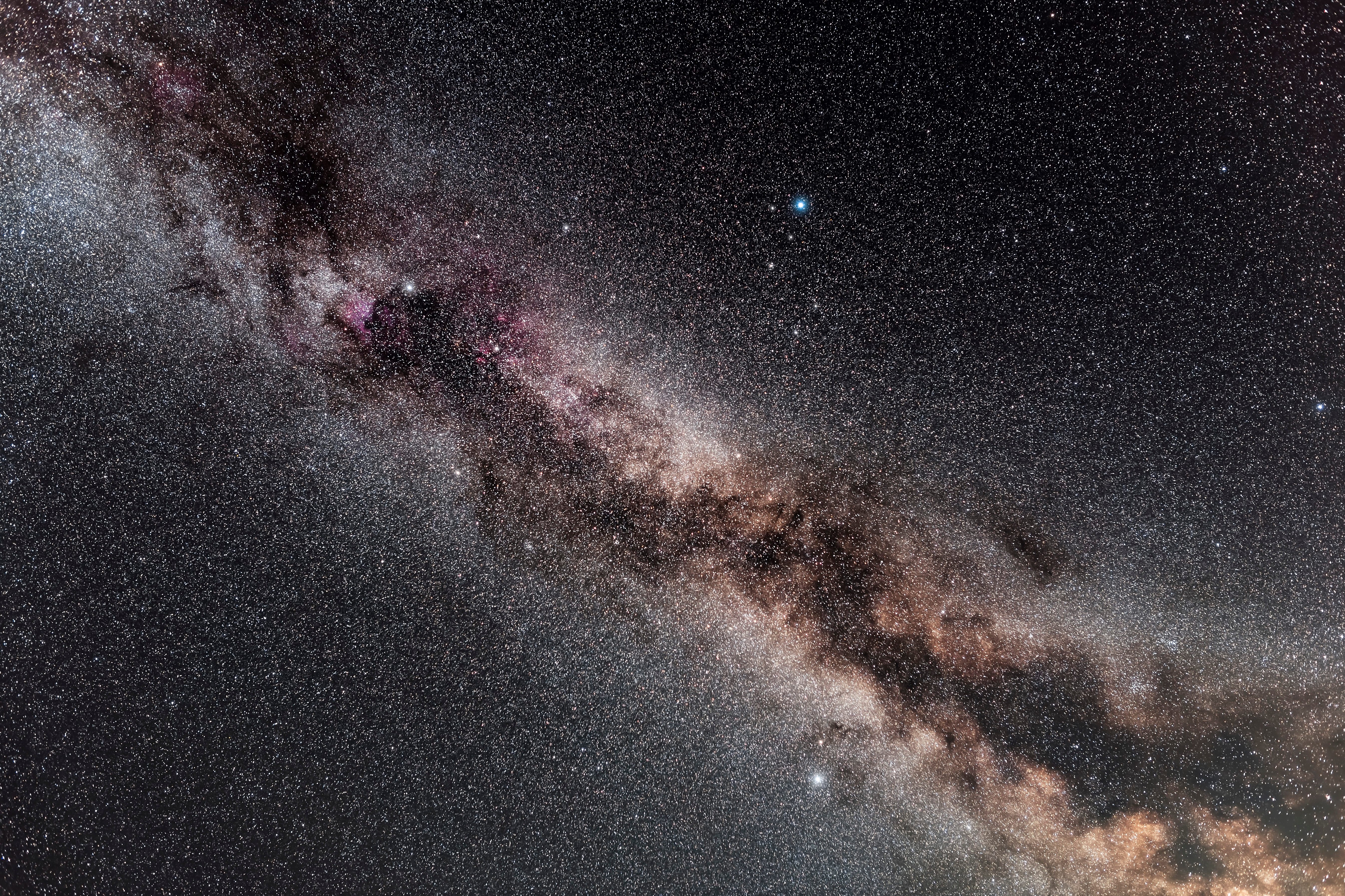 The northern summer Milky Way through the area of the Summer Triangle