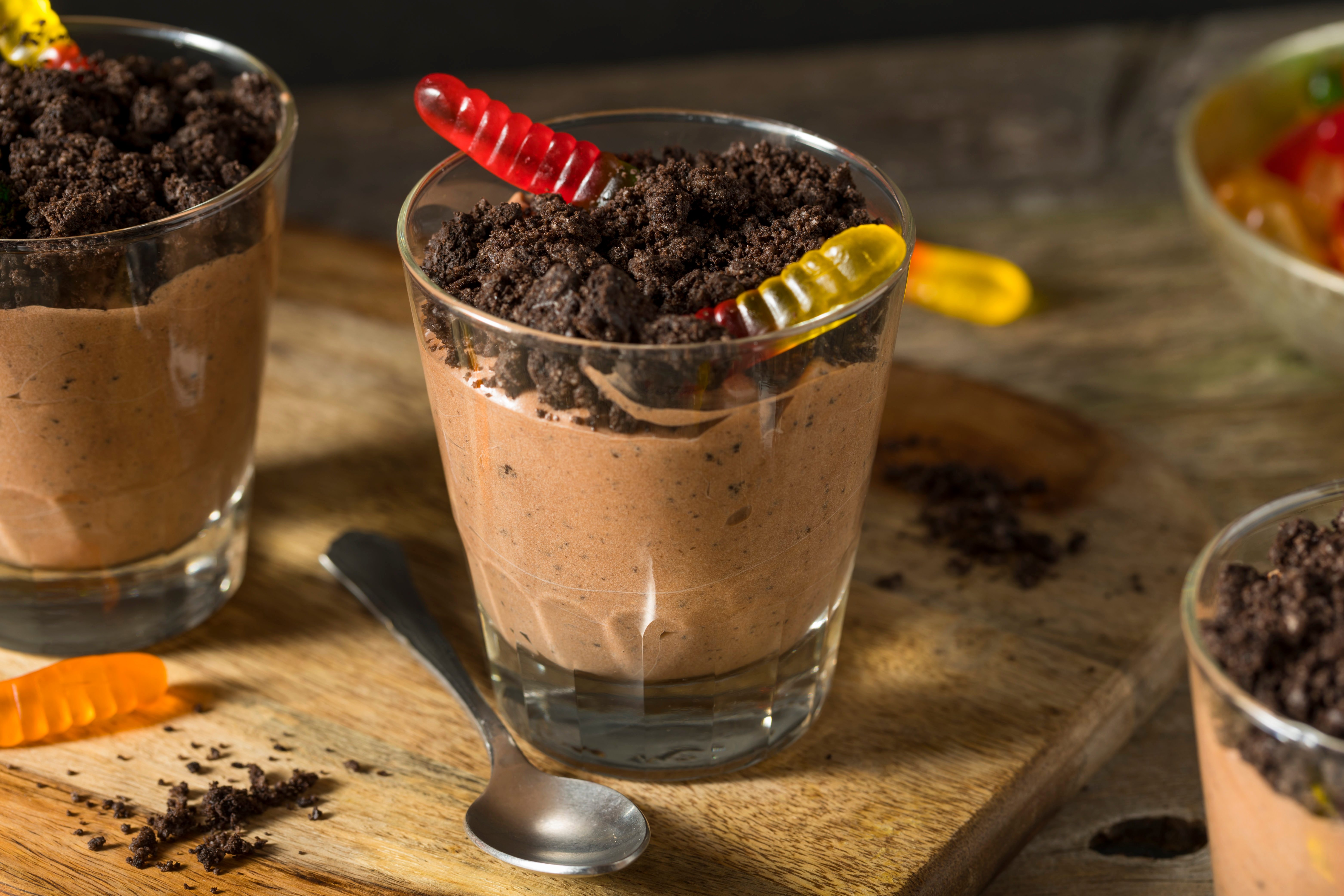 Homemade Chocolate Dirt Pudding