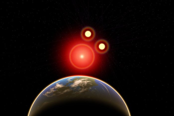 Планета Проксима B, вращающаяся вокруг Проксимы Центавра, красного карлика.