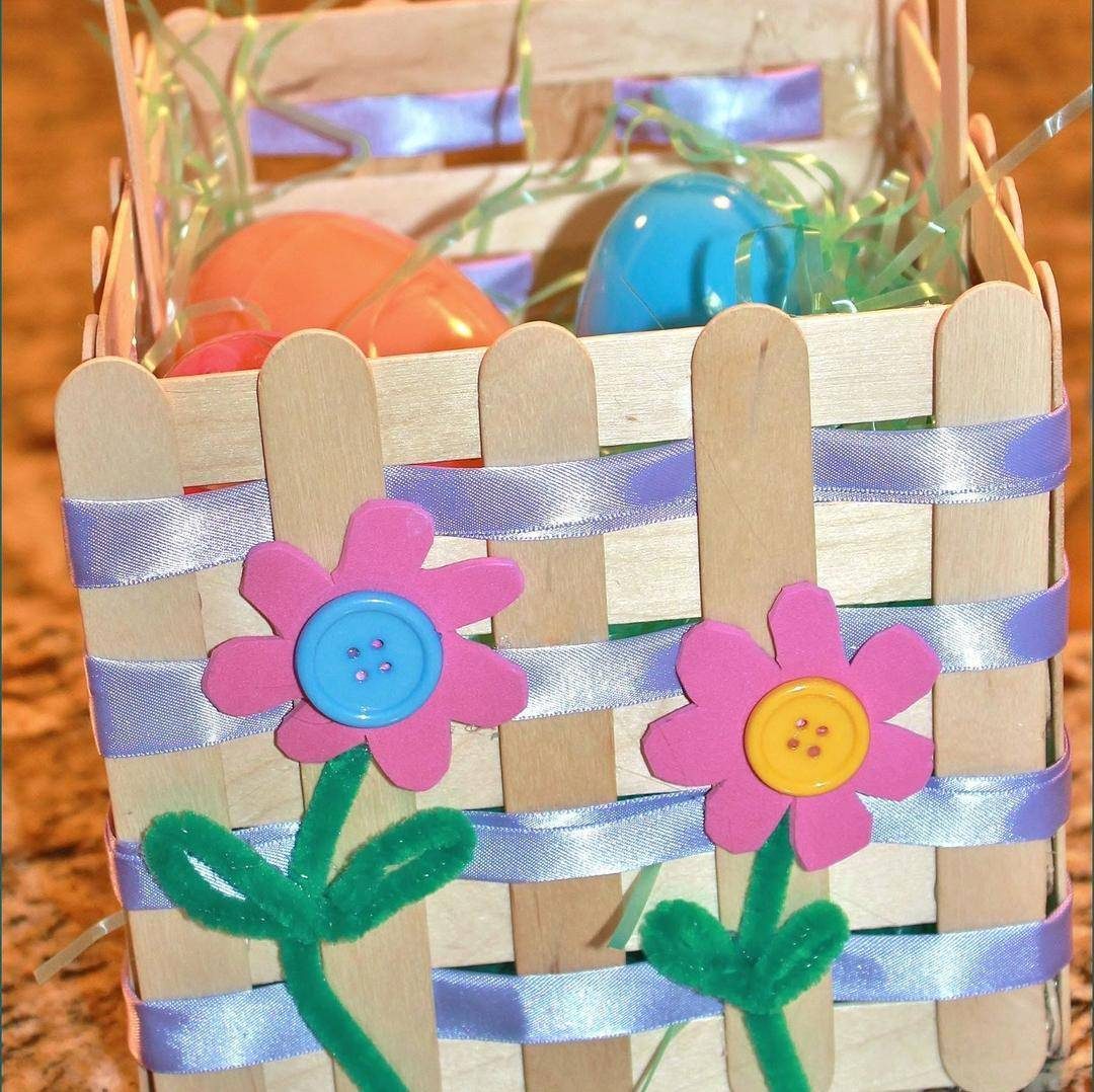 Craft Sticks Mini Easter Basket Craft - I Heart Crafty Things