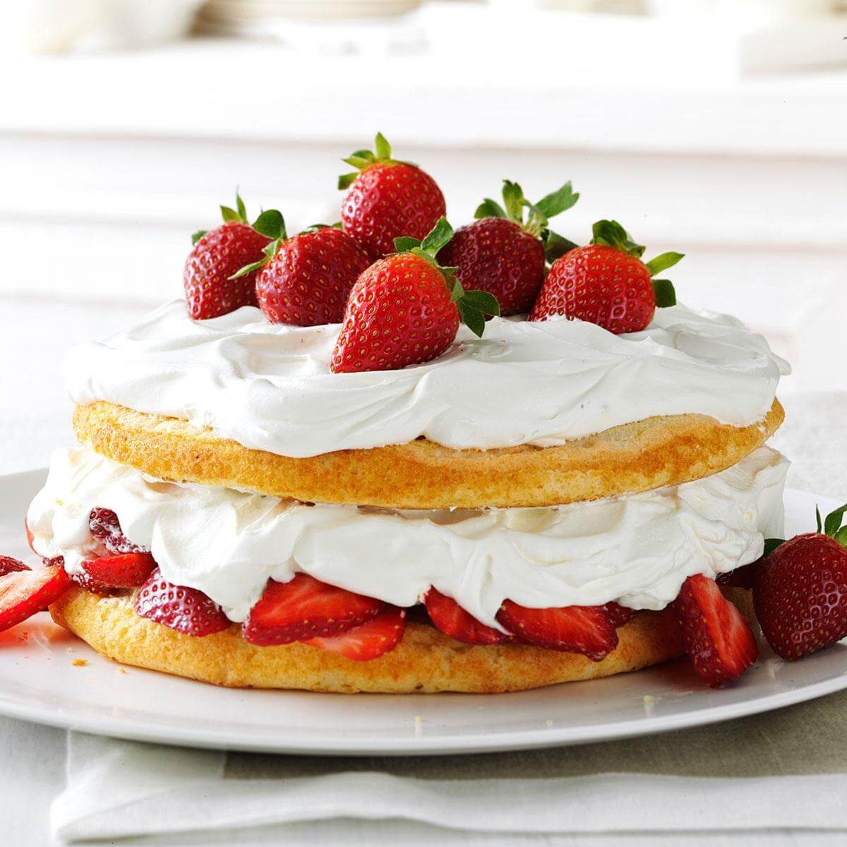 Delaware: Strawberries & Cream Torte 