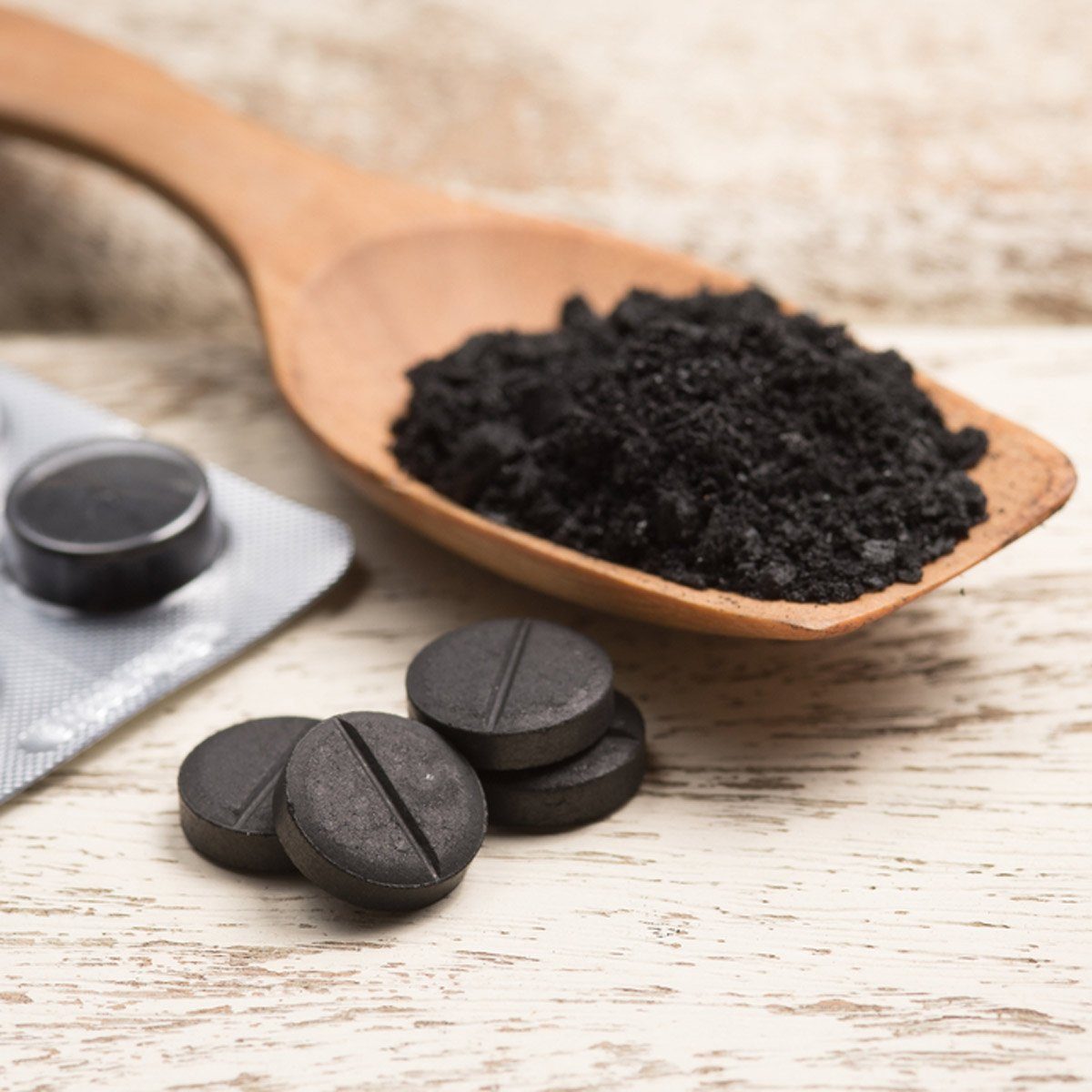 activated charcoal-simple-unusual-cleaning