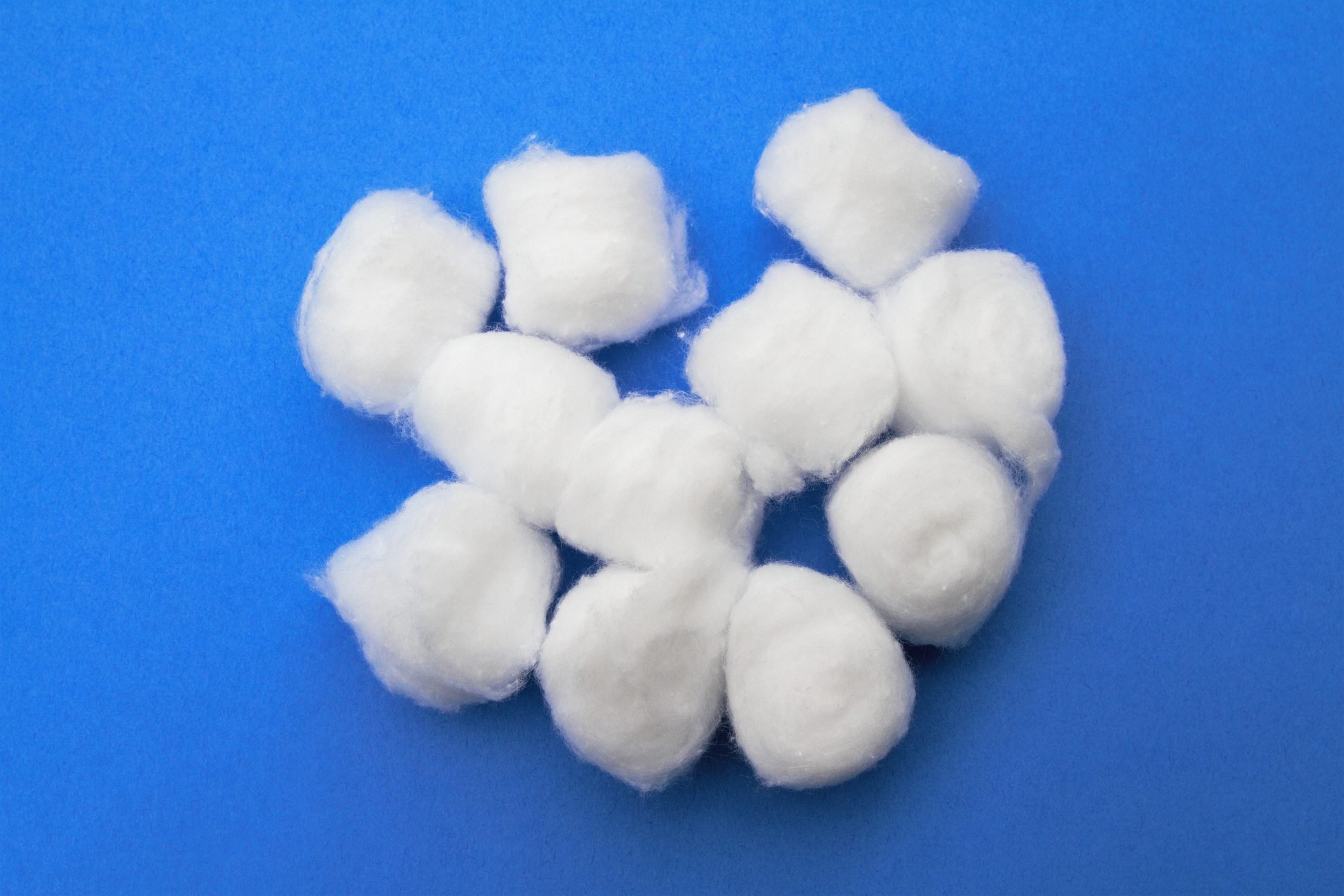 Cotton Balls Jumbo Size for Facial Treatments, Nails and Make-Up