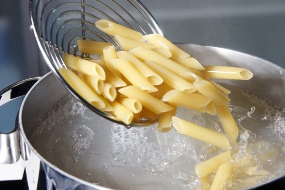 How to Salt Pasta Water the Right Way | Reader's Digest