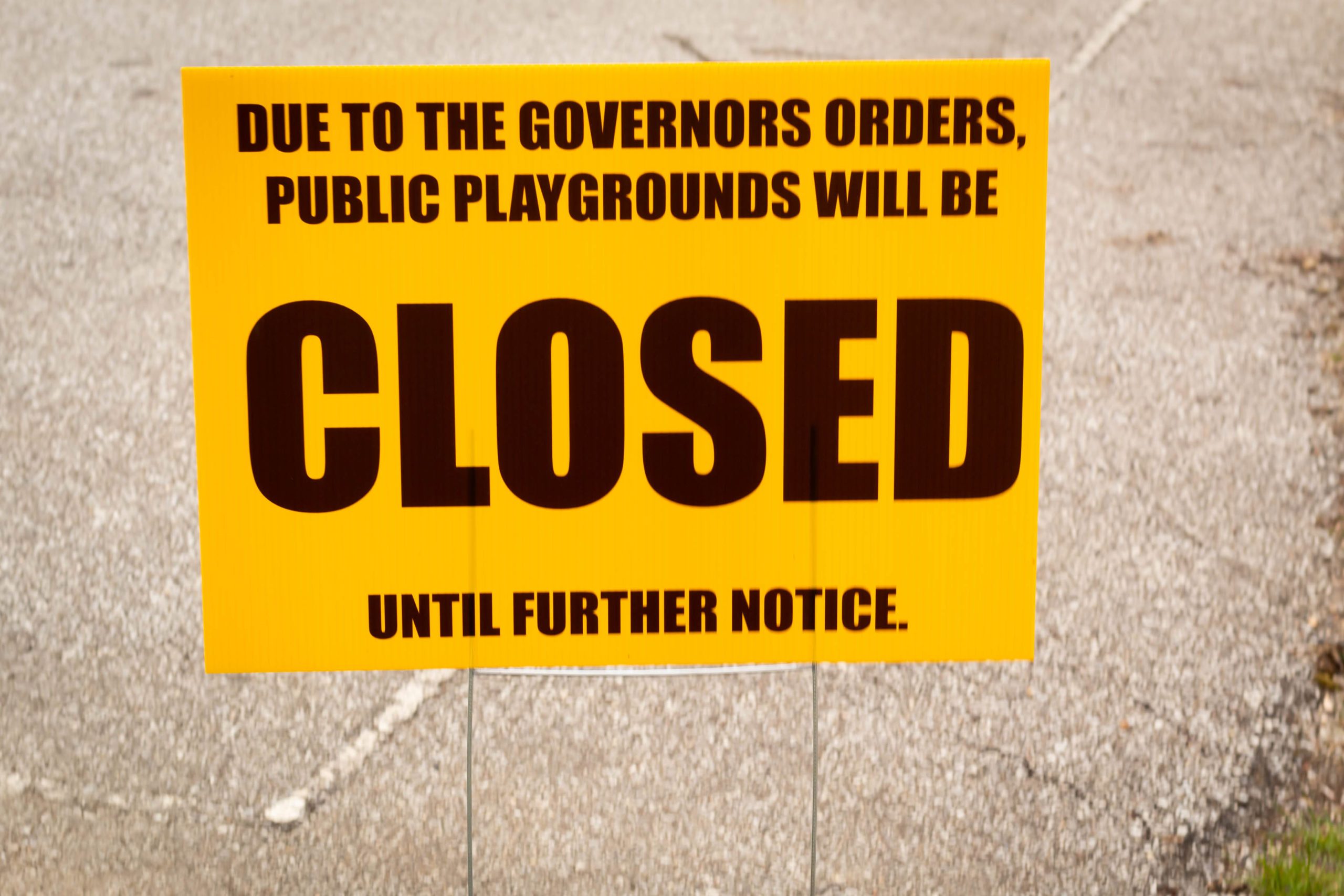 Public park closure sign