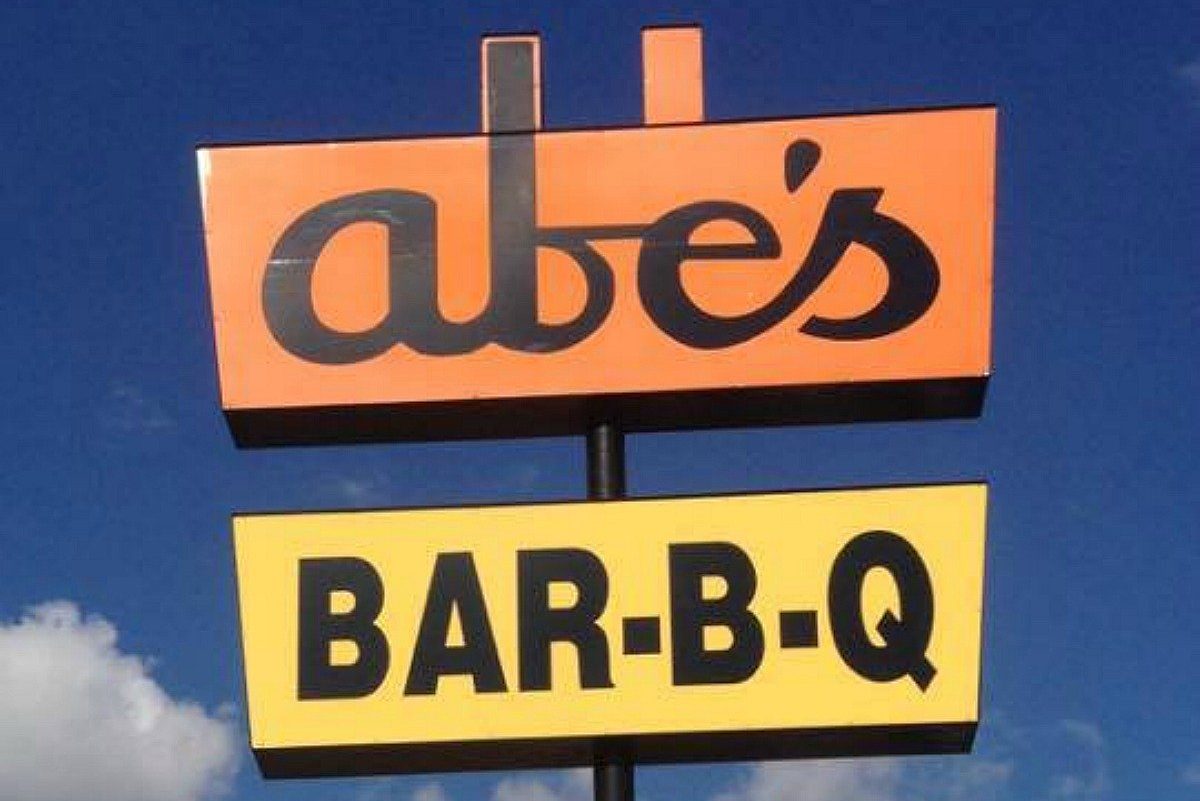 Abe's Bar-B-Q sign