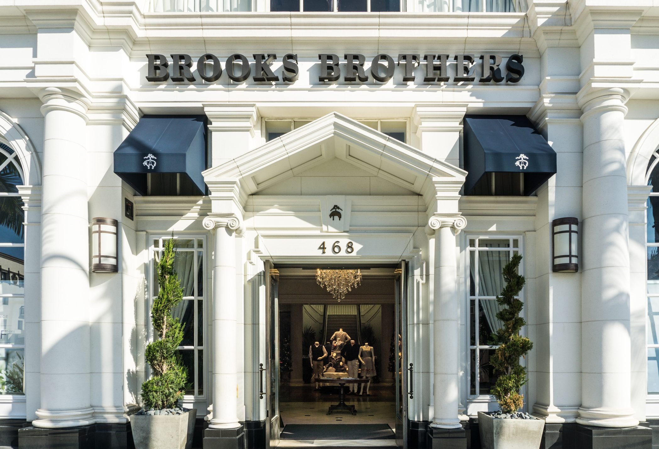 Brook's Brothers Retail Store Exterior