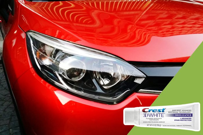 clean headlights with inset of toothpaste
